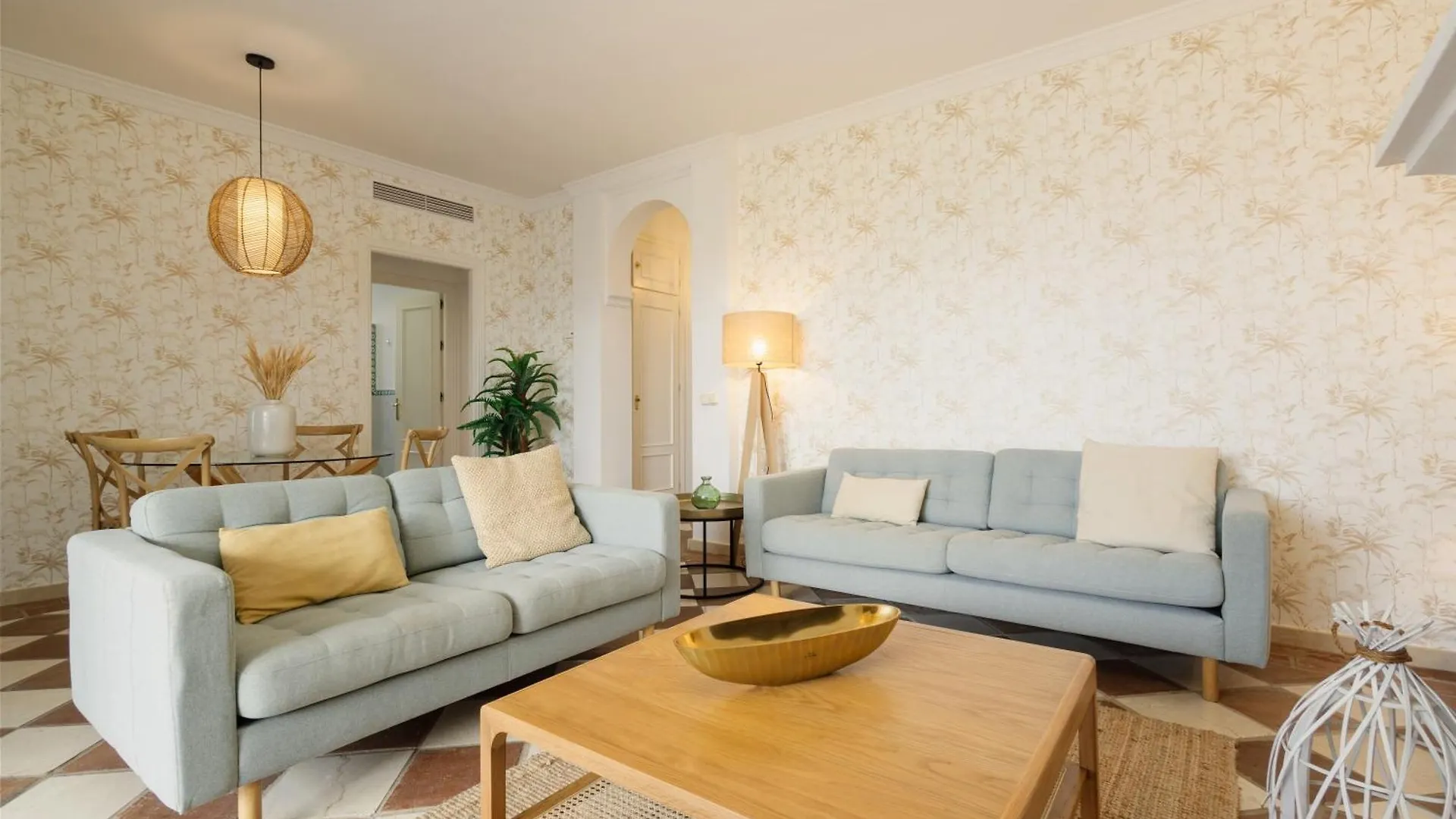Apartment, With Private Terrace And In Beachfront Urbanization With Heated Pool, In Casares Costa 0*,